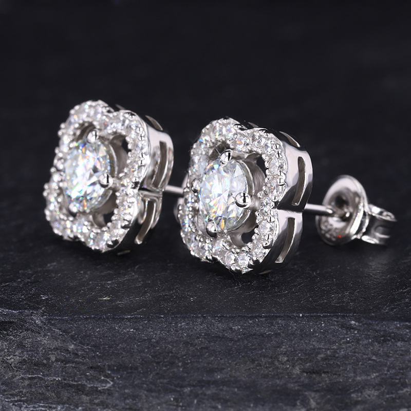 0.3Ct Moissanite Diamond Four-Leaf Colver Sterling Silver Stud Earrings