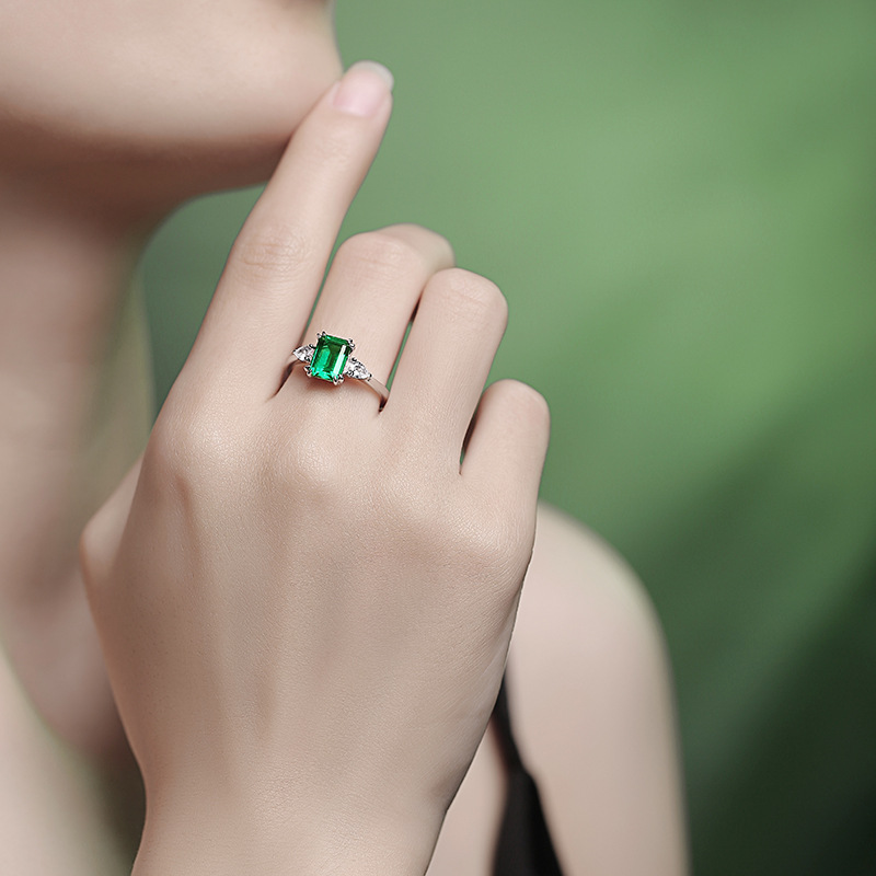Emerald Green Cultivate Inlaid Sterling Silver Ring
